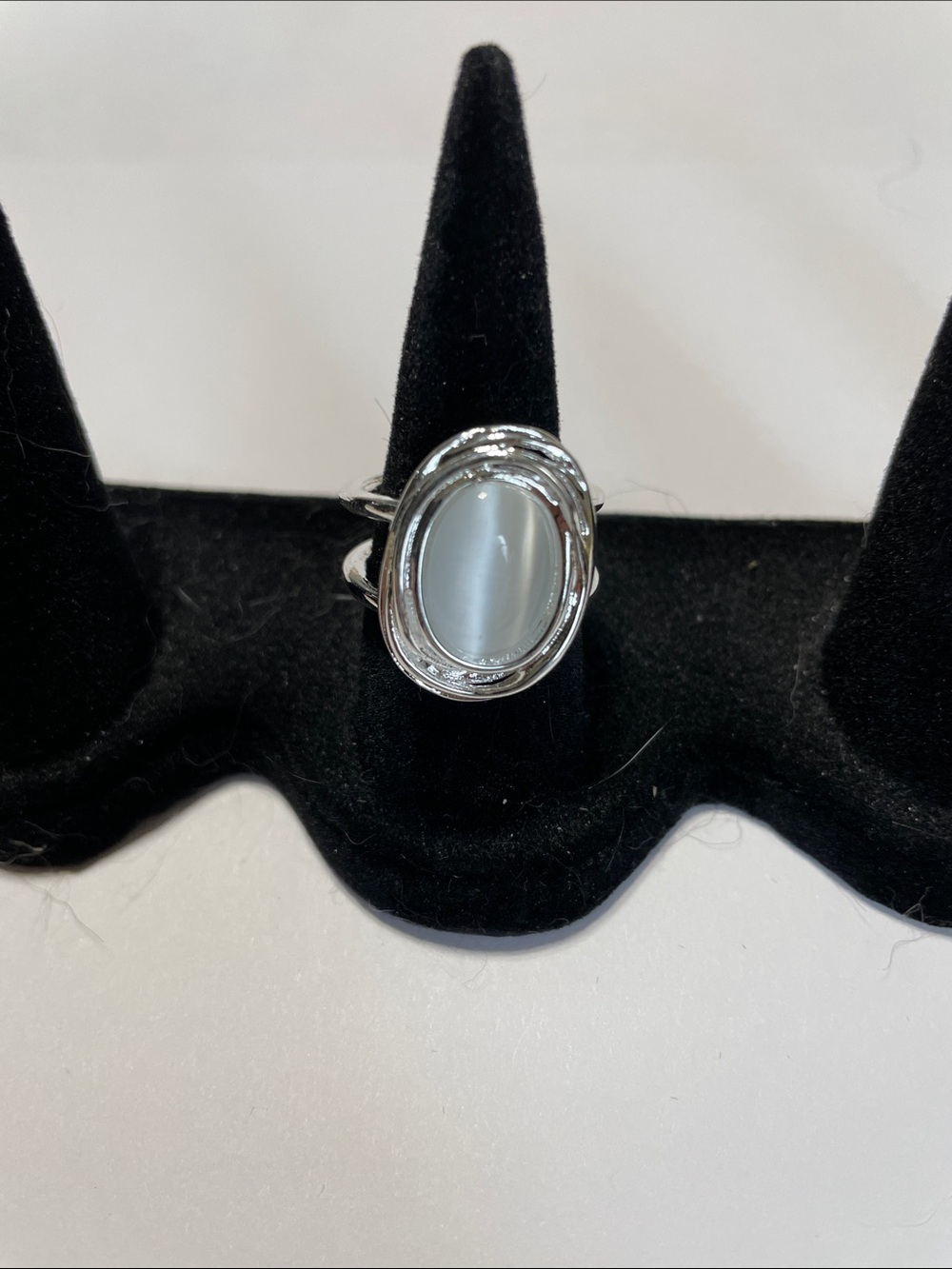 Sterling Silver Gray Cat's Eye Oval Statement Ring